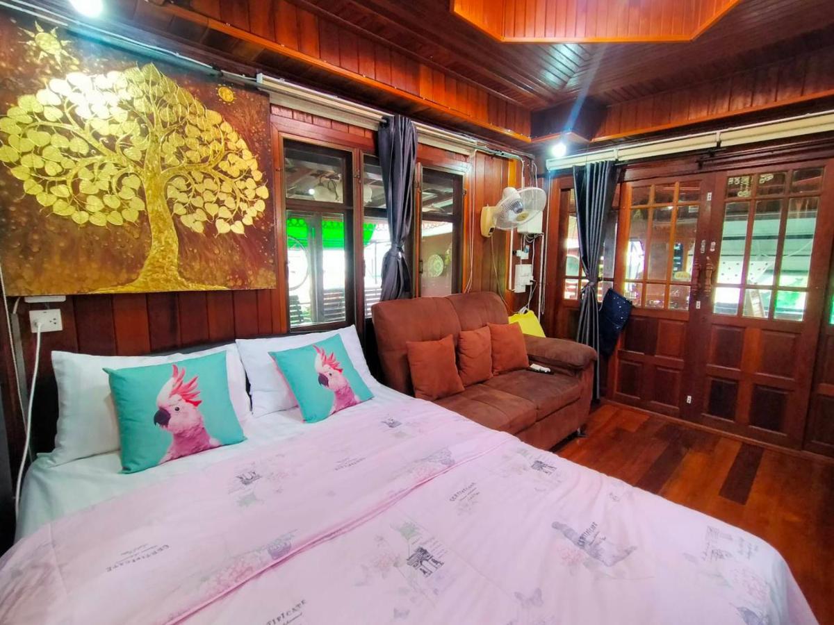 Ruenthip Homestay Bangkok Exterior foto