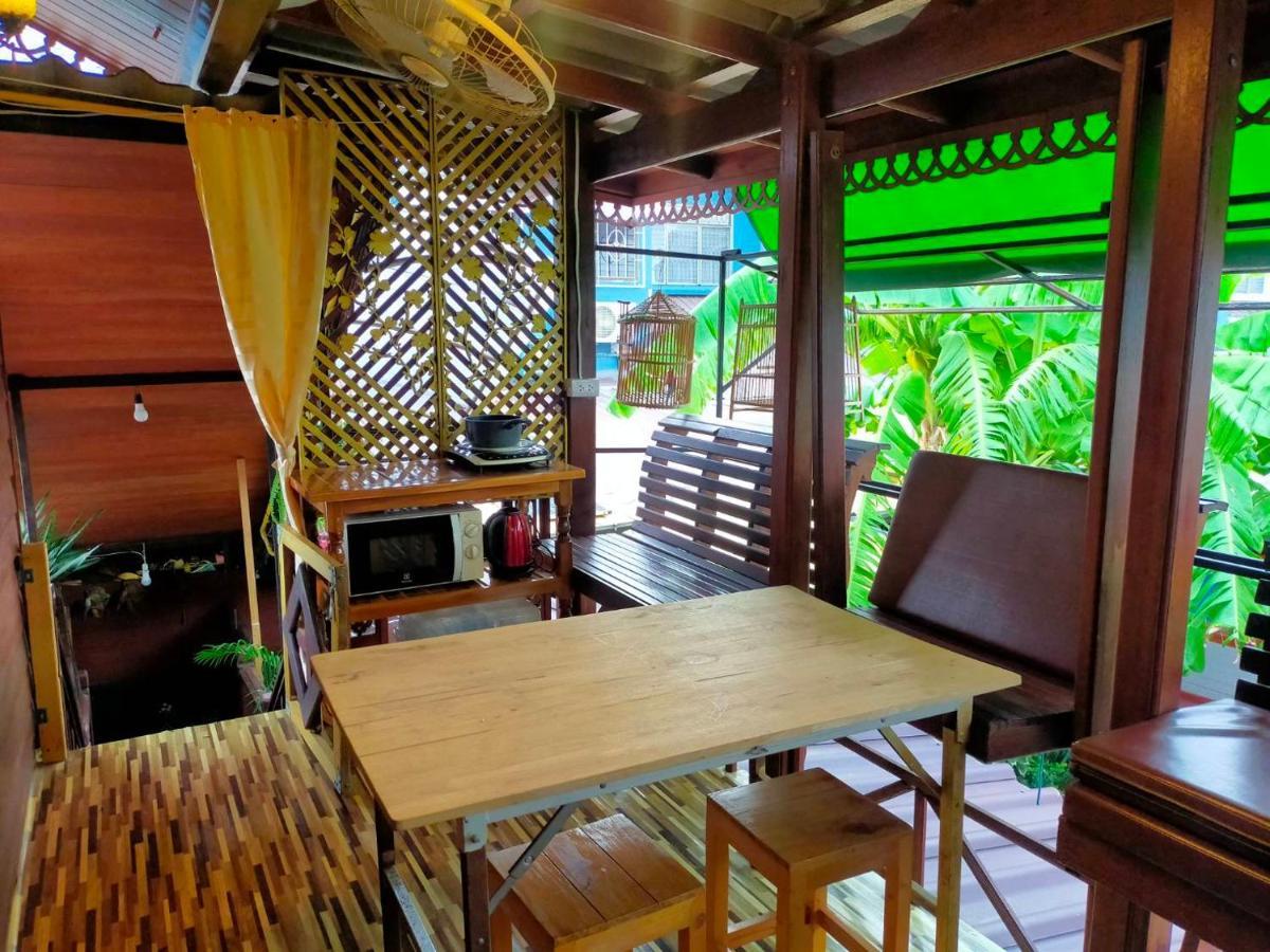 Ruenthip Homestay Bangkok Exterior foto