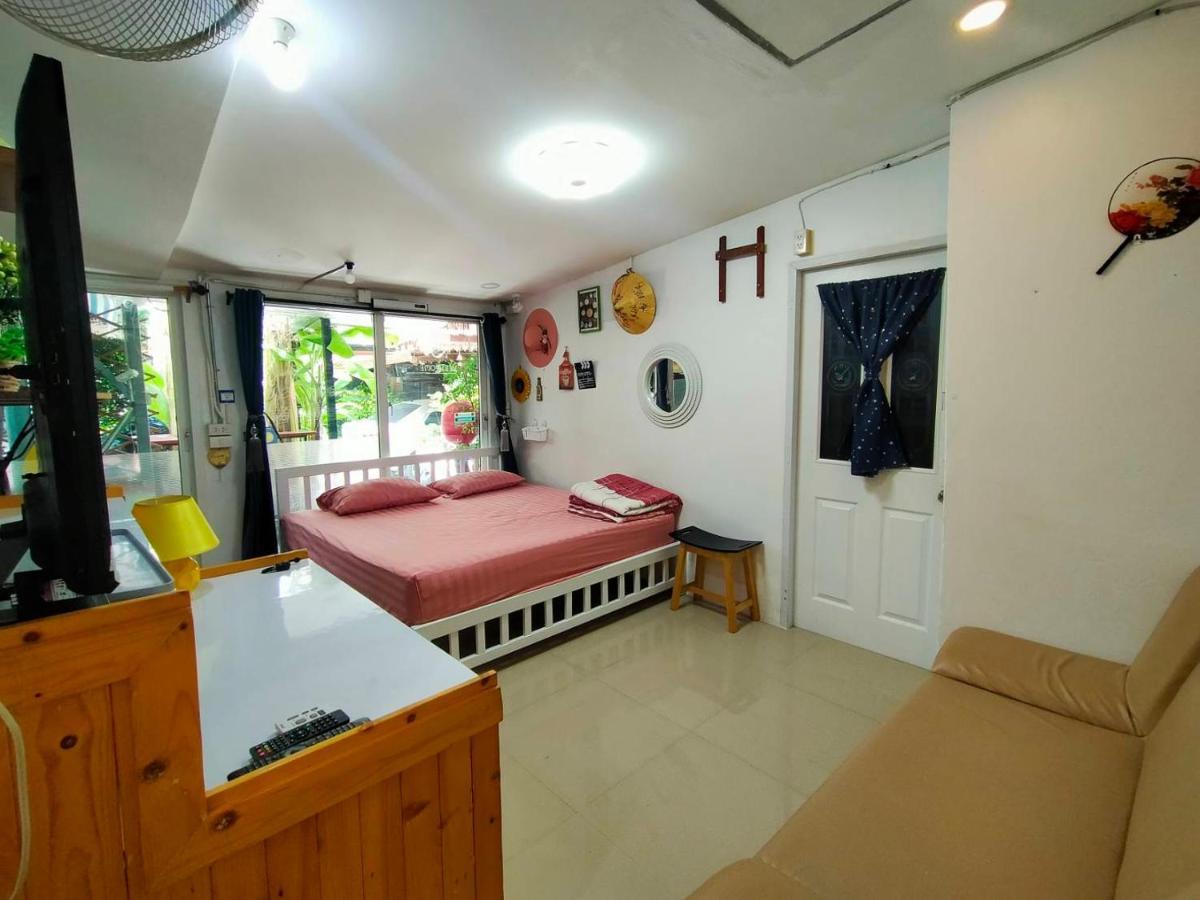 Ruenthip Homestay Bangkok Exterior foto