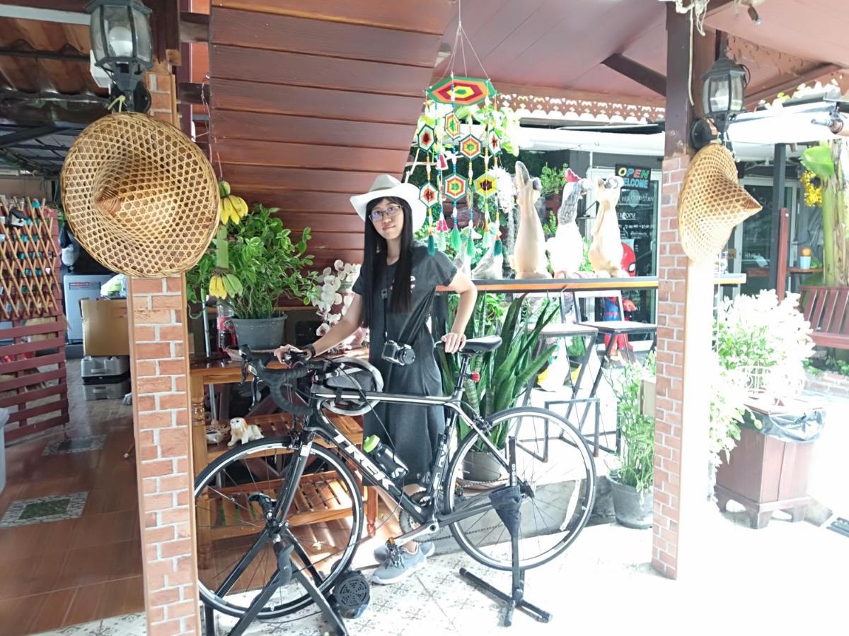 Ruenthip Homestay Bangkok Exterior foto