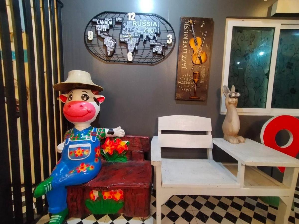 Ruenthip Homestay Bangkok Exterior foto