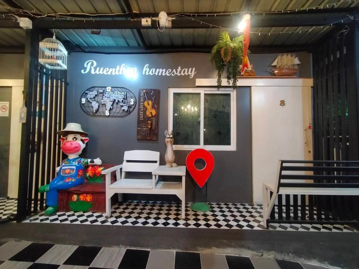 Ruenthip Homestay Bangkok Exterior foto