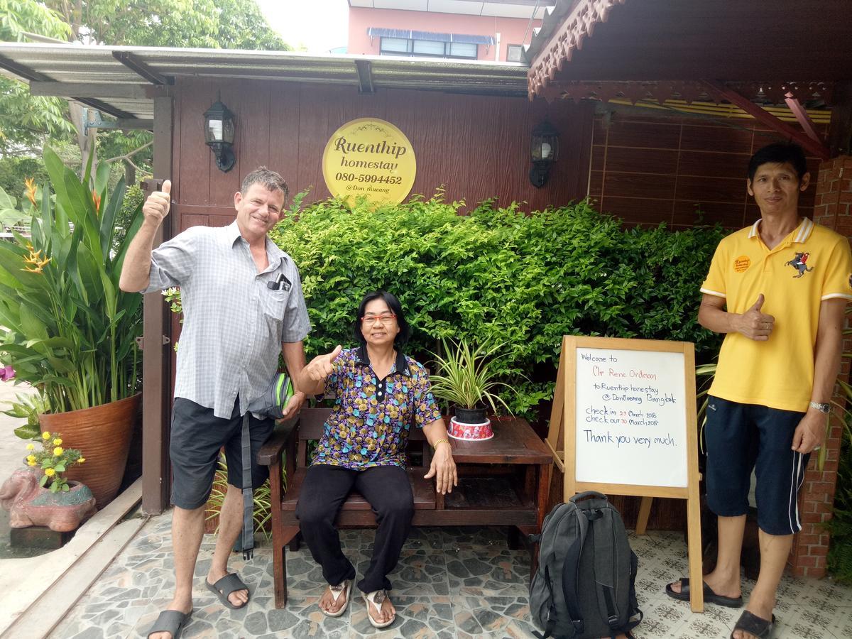 Ruenthip Homestay Bangkok Exterior foto