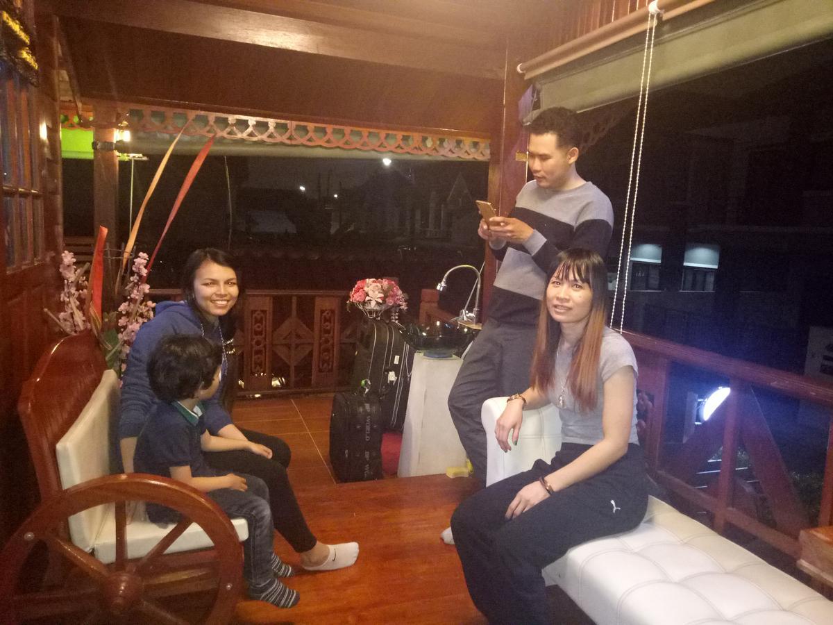 Ruenthip Homestay Bangkok Exterior foto