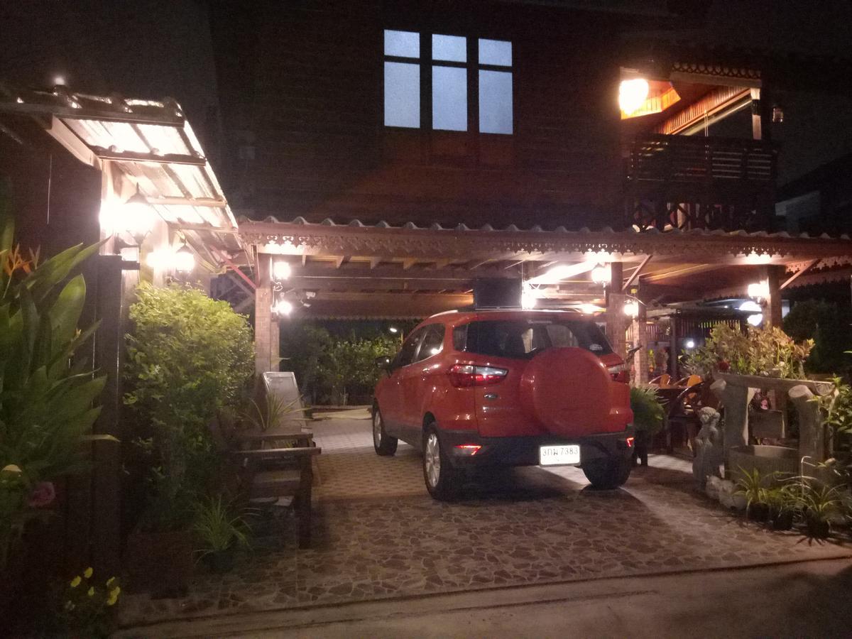 Ruenthip Homestay Bangkok Exterior foto