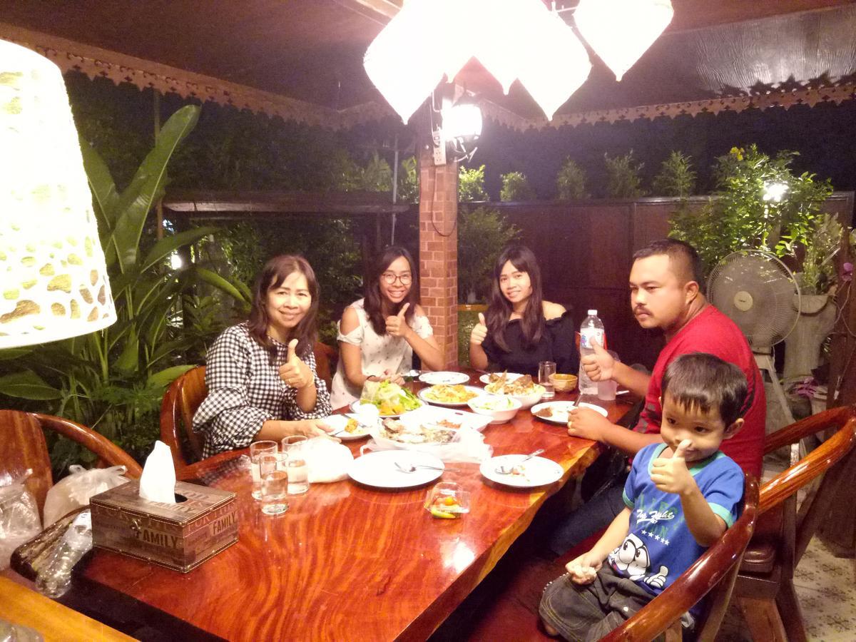 Ruenthip Homestay Bangkok Exterior foto